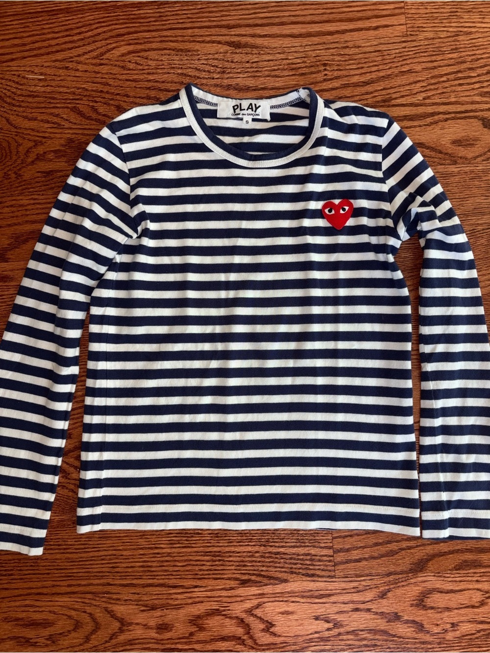 Comme Des Garçons Play
horizontal-stripe long-sleeve T-shirt